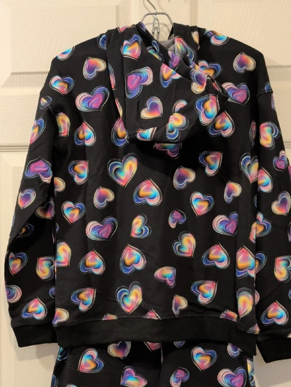 deux par deux Black Hoodie & Bottoms with Rainbow Hearts is cozy & cheerful! NWT